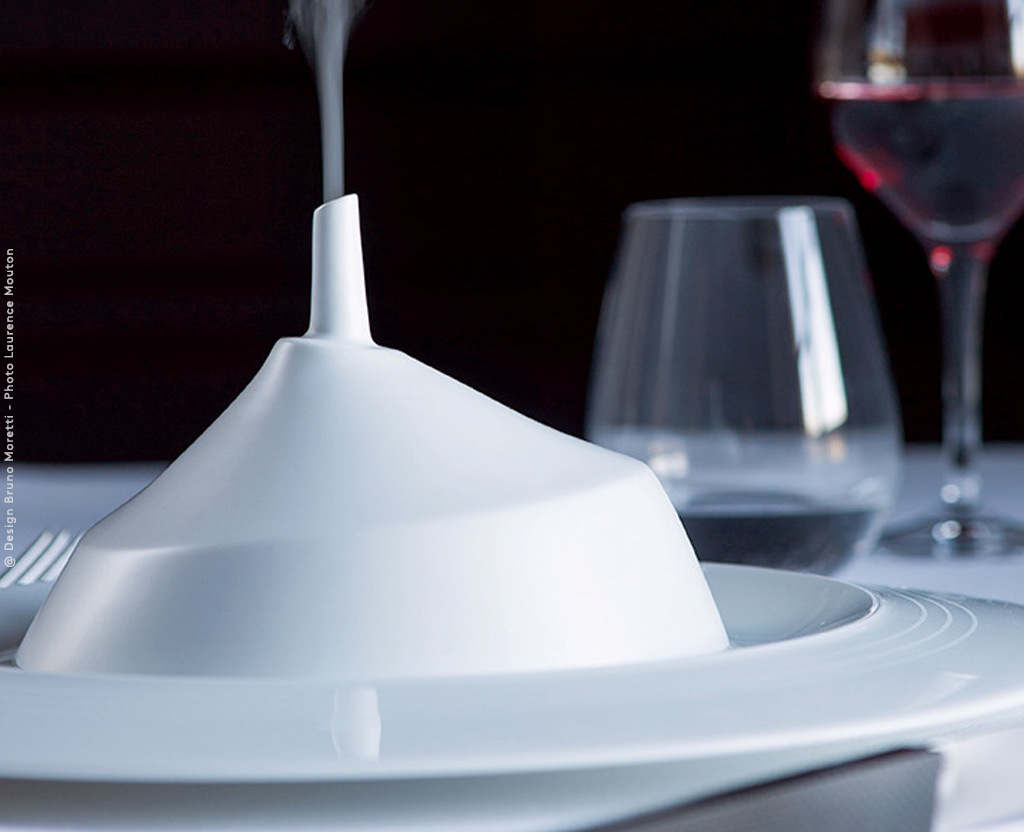 Conti atmosphere image table art | Bernardaud
