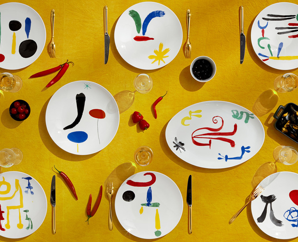 Image d'ambiance de la table Parler Seul - Joan Miró Bernardaud