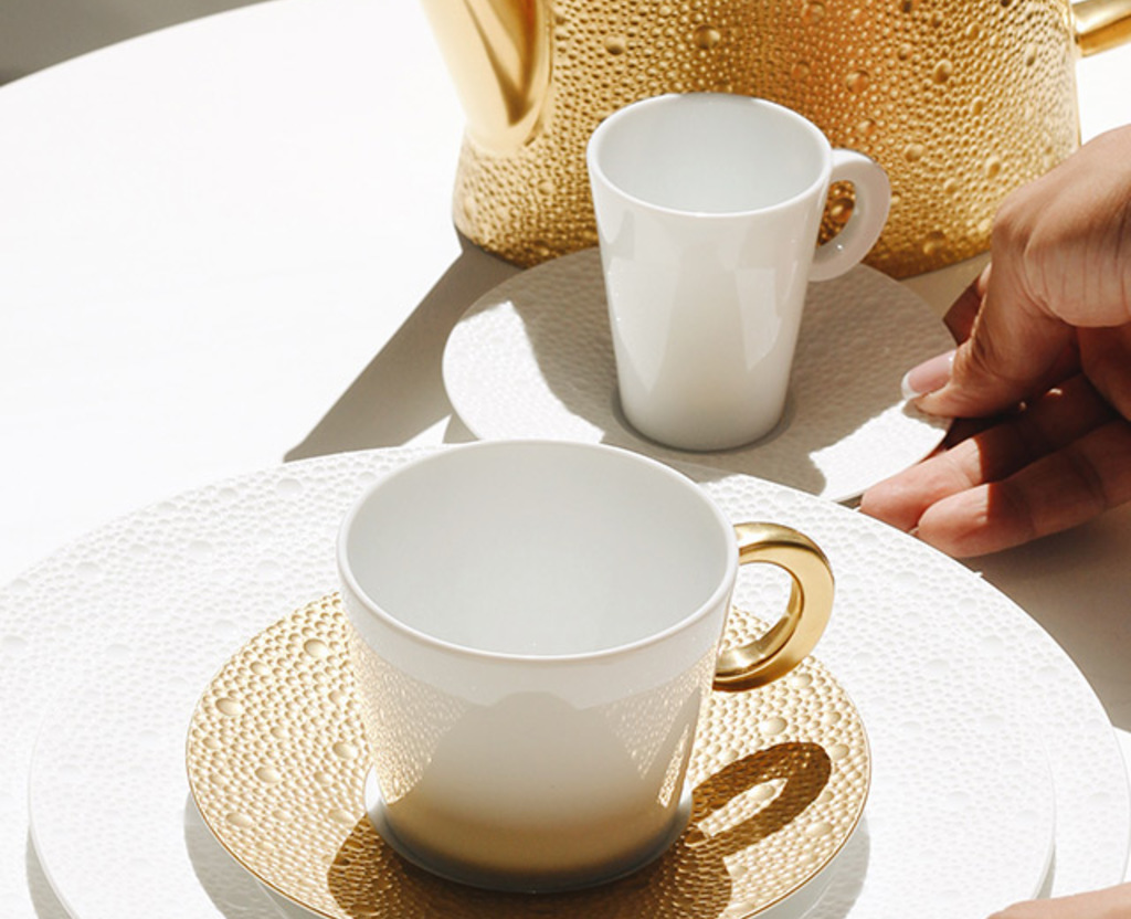 Grand coffret service à thé (théière, crémier, sucrier, 6 tasses et soucoupes  thé) Tasses à Thé