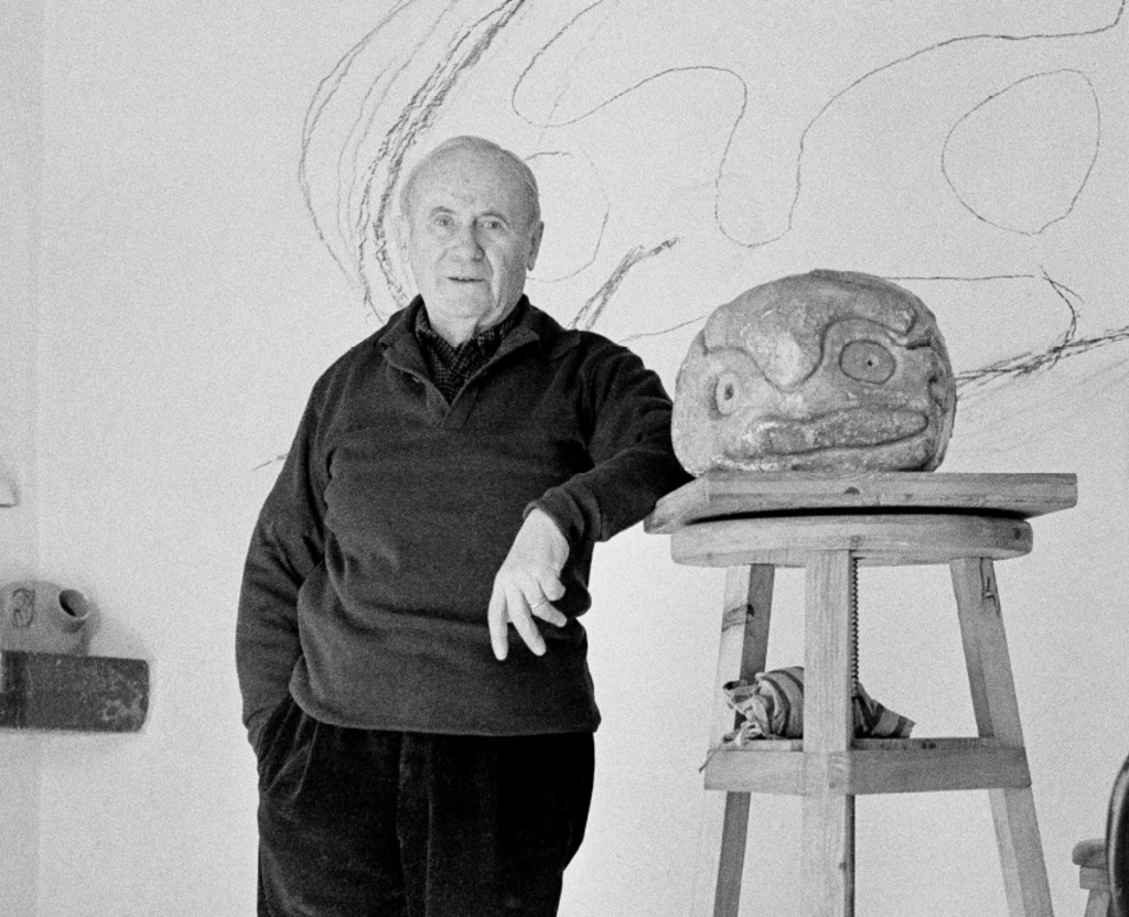 Image d'ambiance de la table Joan Miró Bernardaud