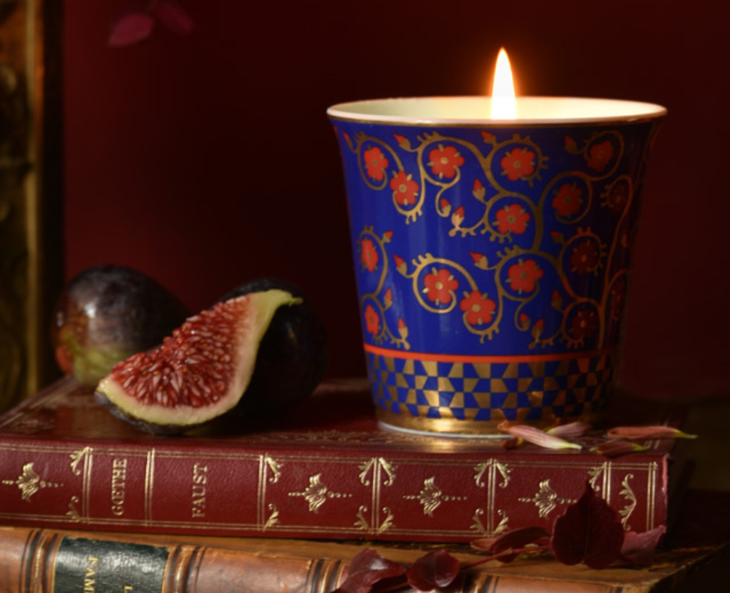 Decorated candle tumblers atmosphere image table art | Bernardaud