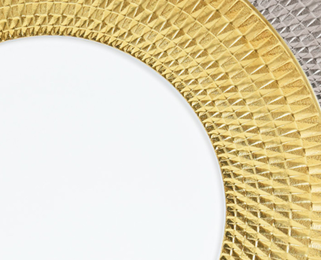 Image d'ambiance de la table TWIST OR & PLATINE（ツイスト オール＆プラティーヌ） Bernardaud