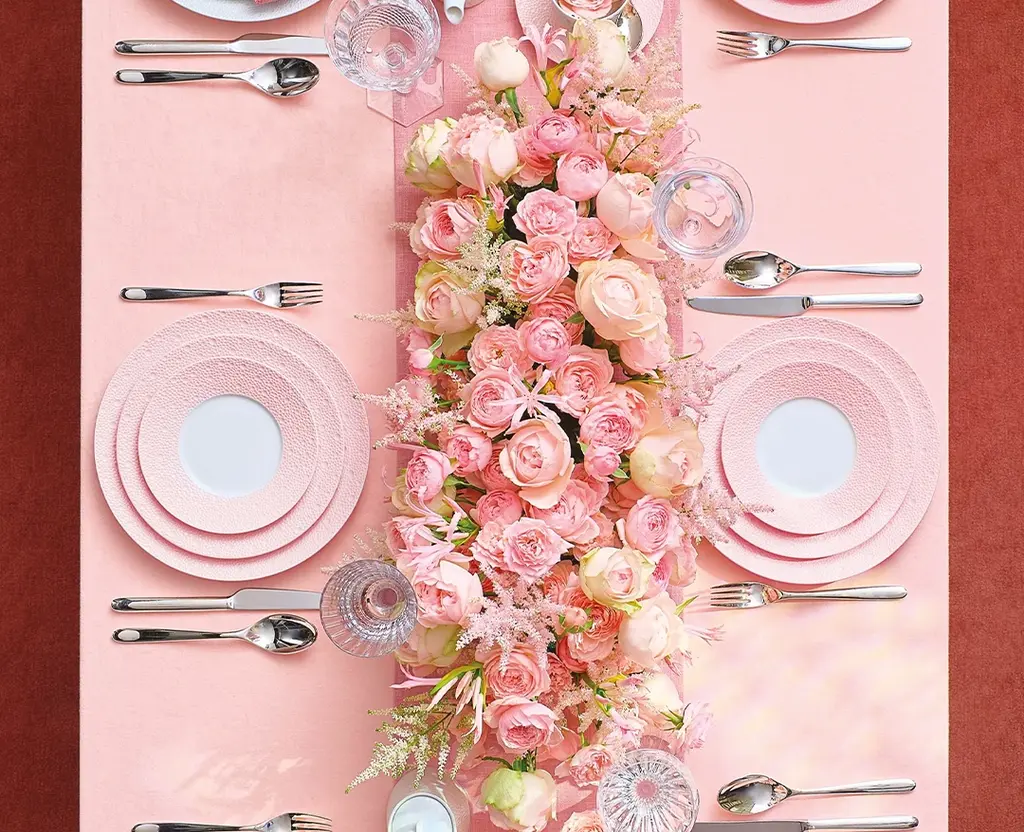 Image d'ambiance de la table Ecume Rose de Corée Bernardaud