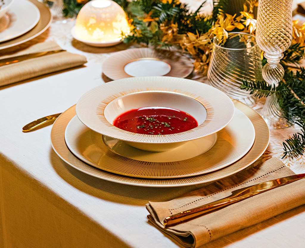 Christmas Gifts selection atmosphere image table art | Bernardaud