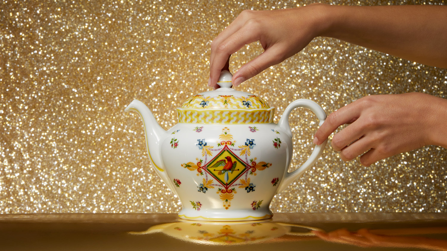 ベルナルド公式サイト | 1863年創業の磁器の創作とノウハウ：テーブル