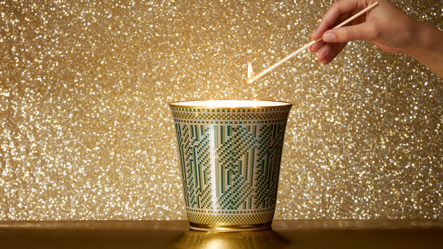 ベルナルド公式サイト | 1863年創業の磁器の創作とノウハウ：テーブル