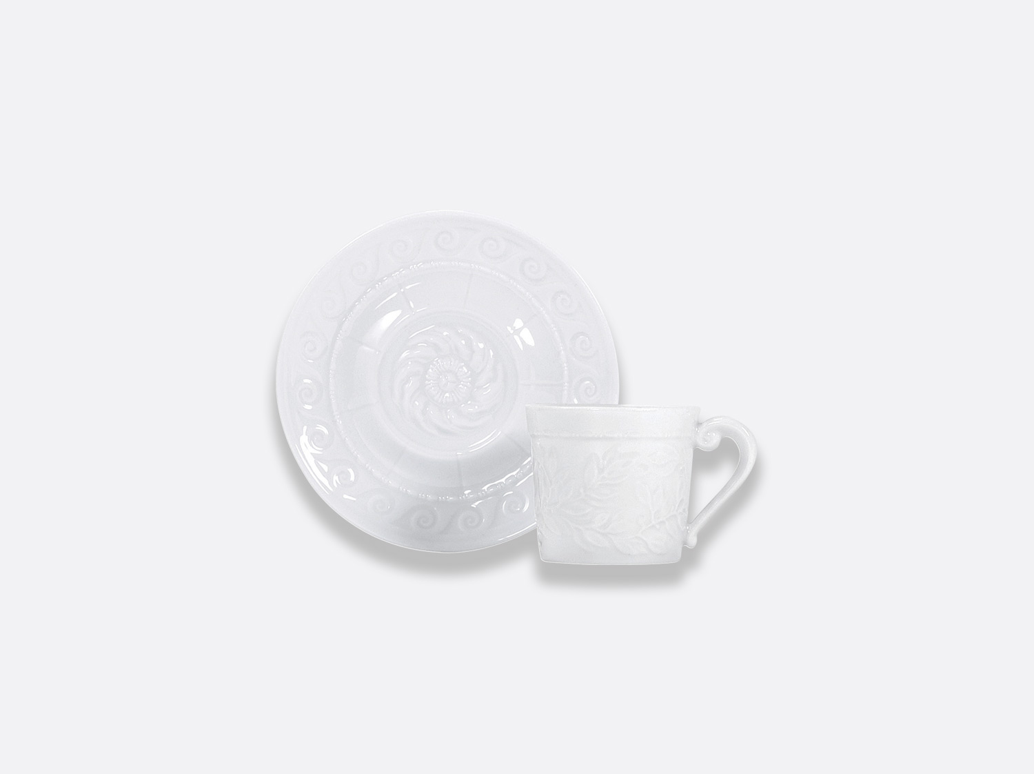 Tasse et soucoupe à café 10 cl en porcelaine de la collection Louvre Bernardaud