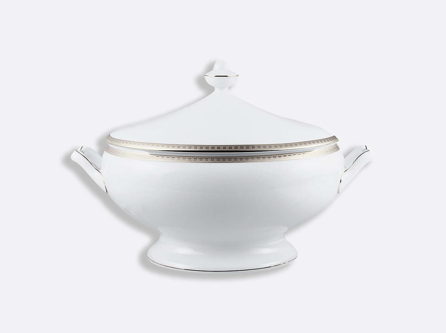 China Soup tureen 2qt of the collection Athéna platinum | Bernardaud