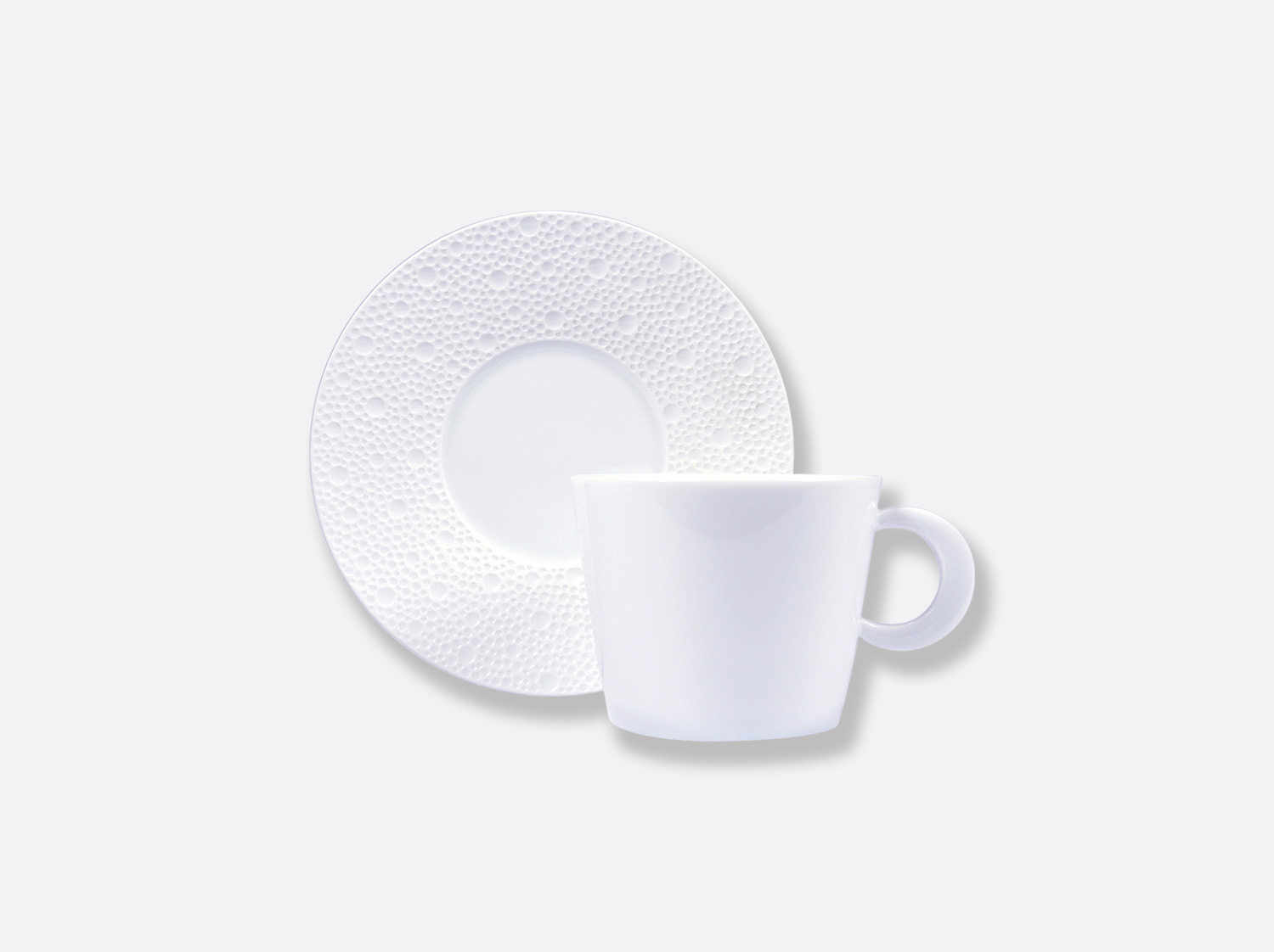 Tasse et soucoupe thé 17 cl en porcelaine de la collection Ecume Bernardaud