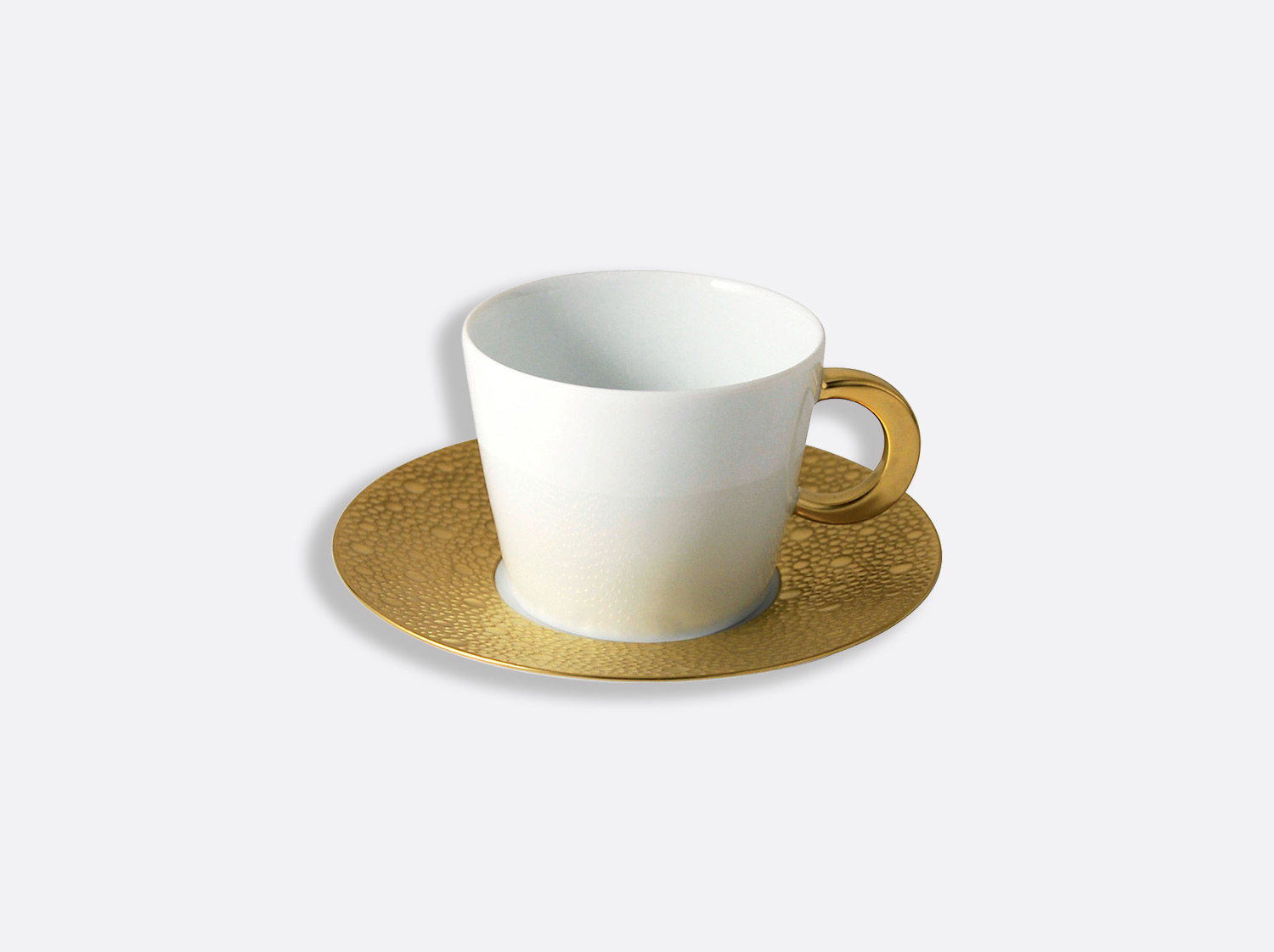China Teacup and saucer 5.7 oz of the collection Ecume gold | Bernardaud
