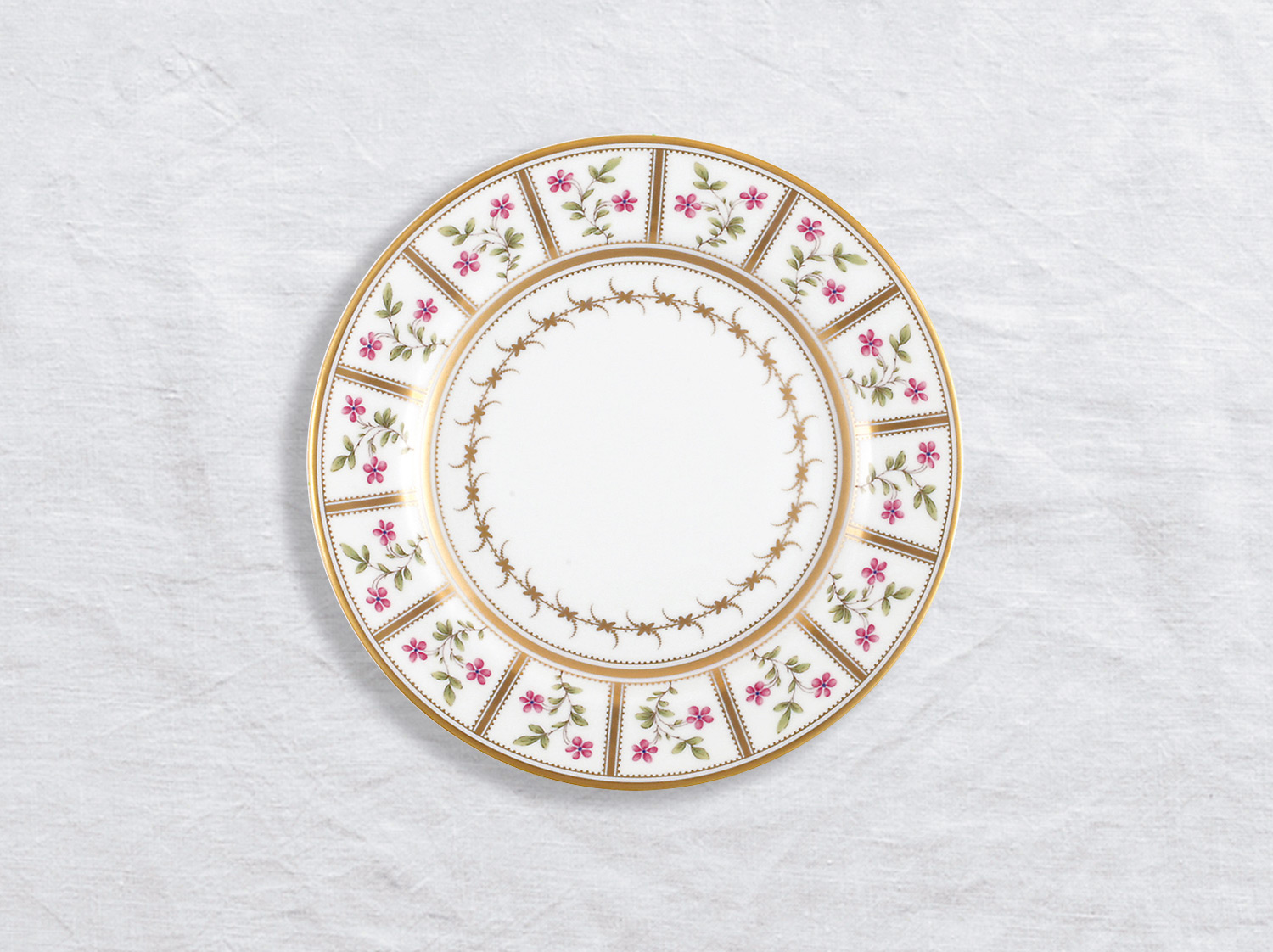 Assiette à dessert 21 cm en porcelaine de la collection Roseraie Bernardaud