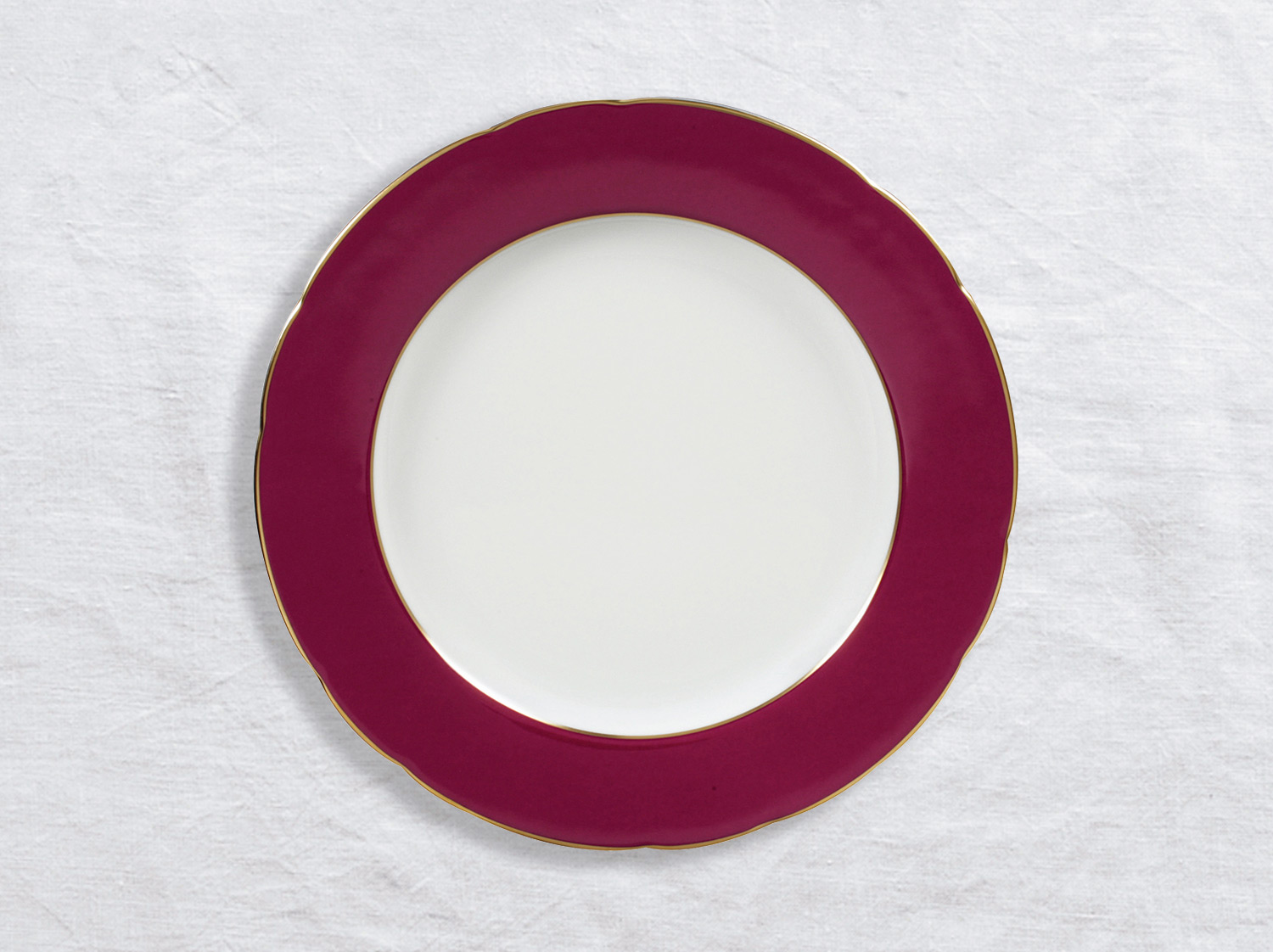 Assiette de présentation 29,5 cm en porcelaine de la collection Louis xv Bernardaud