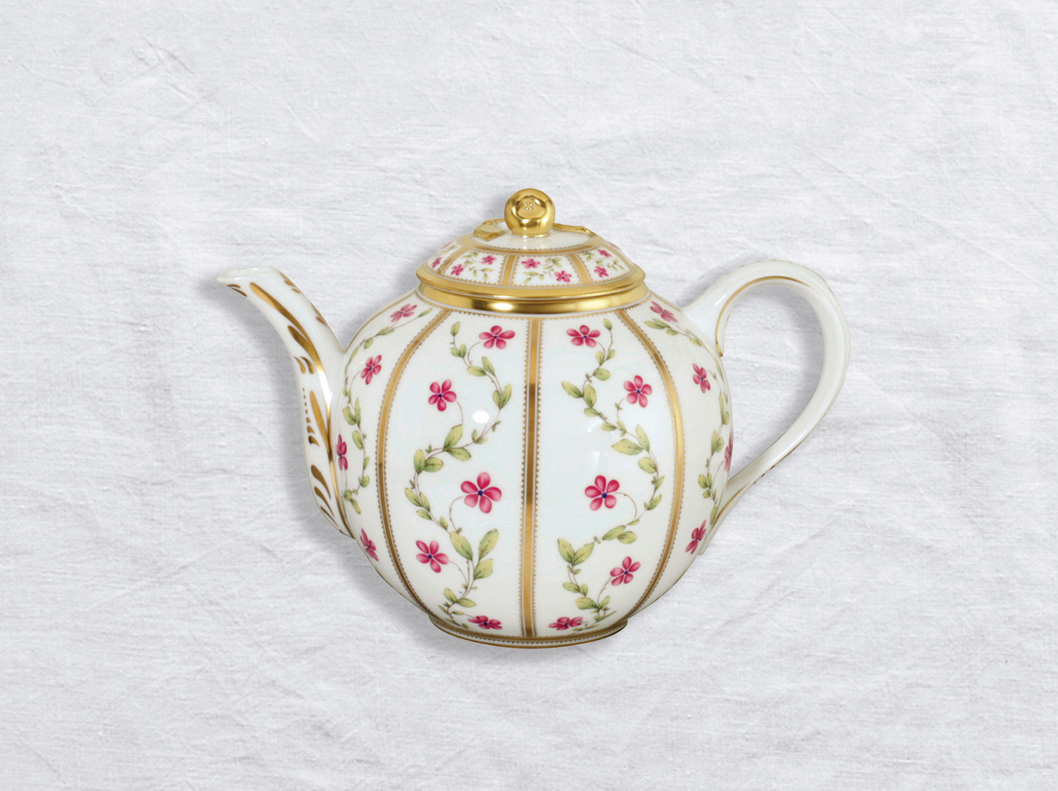 China Tea pot 47.5 oz of the collection Roseraie | Bernardaud