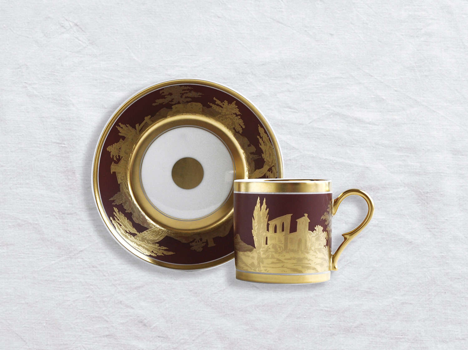 Tasse et soucoupe litron en porcelaine de la collection Paysage à l or Bernardaud