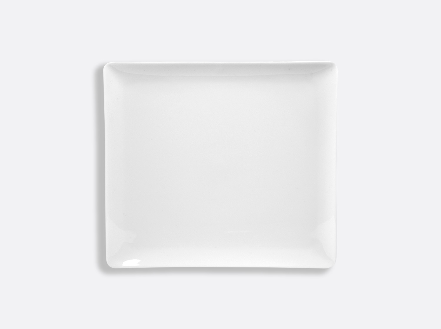 Plateau rectangulaire 22 x 19,5 cm en porcelaine de la collection FANTAISIES BLANCHES Bernardaud