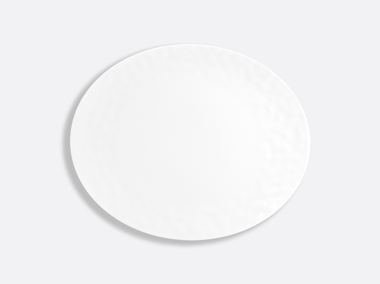 Assiette ovale 32 cm en porcelaine de la collection EMPREINTE Bernardaud