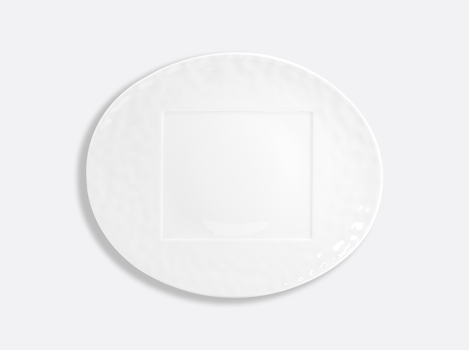 Assiette ovale 32 cm en porcelaine de la collection EMPREINTE Bernardaud