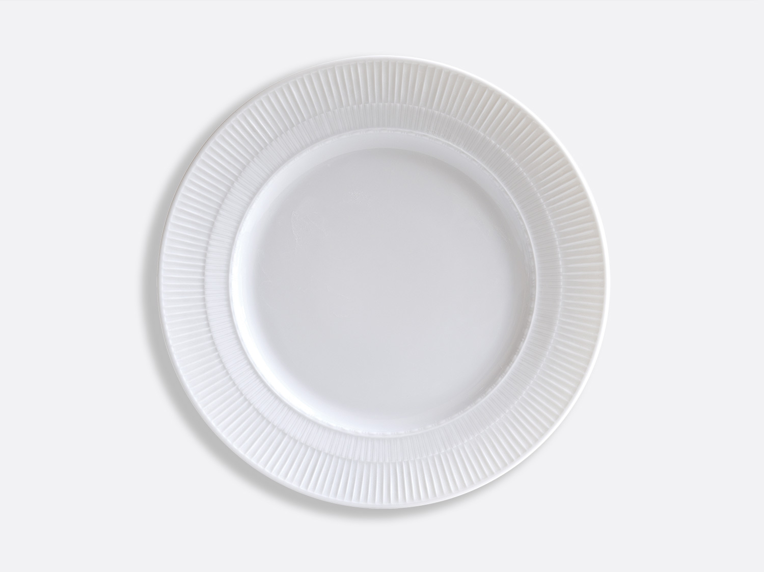 Assiette à dîner Marly 26 cm en porcelaine de la collection Louvre Bernardaud