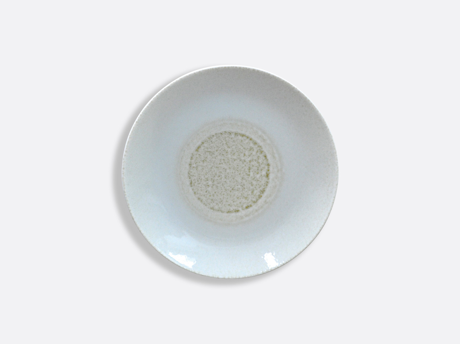 Assiette coupe 14 cm en porcelaine de la collection Iris Ivoire Bernardaud