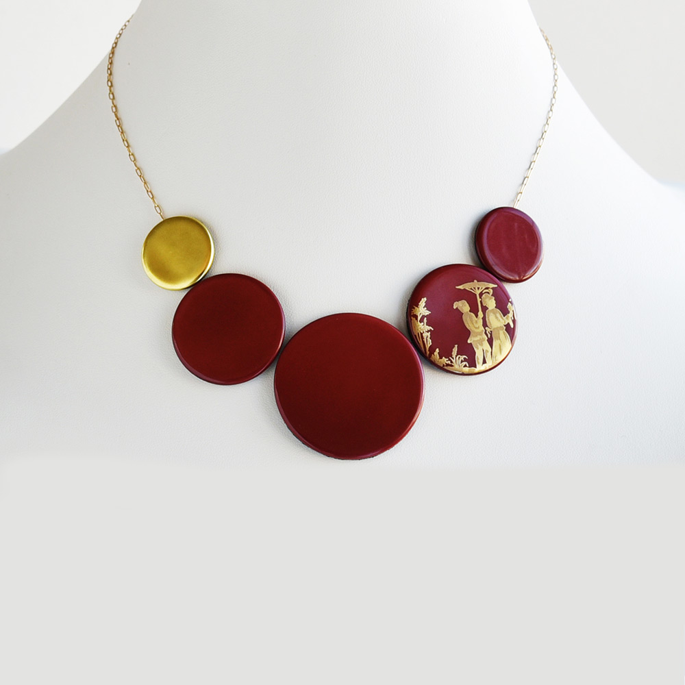 China Disque Corail Choker of the collection Be Bold Over | Bernardaud