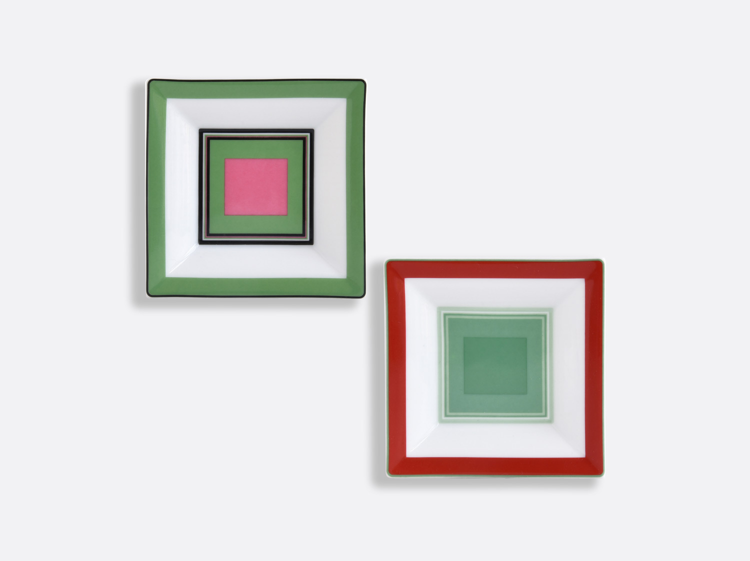 Coffret de 2 vide-poches assortis 10 x 10 cm rouge et vert en porcelaine de la collection DAMIER Bernardaud