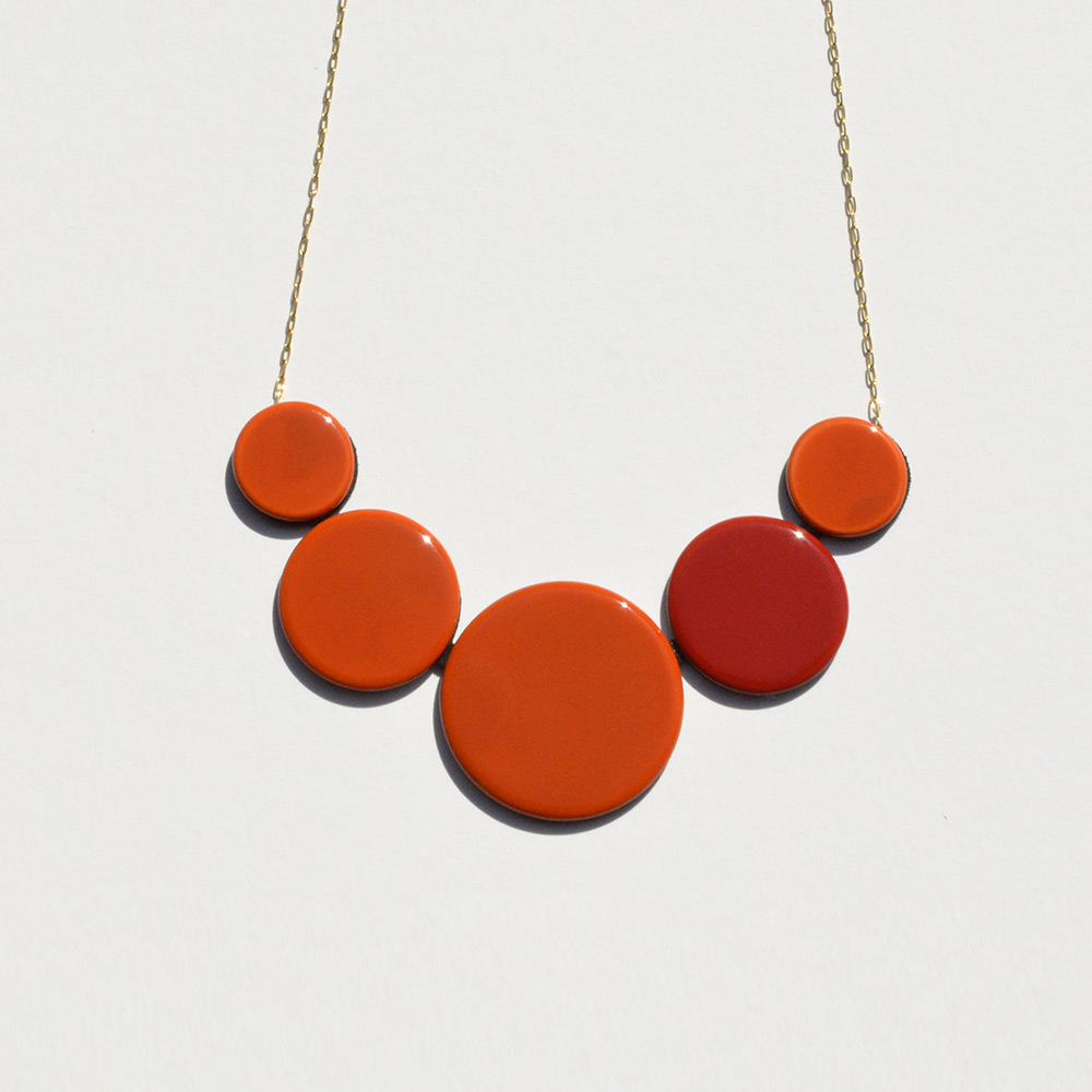 China Disque Red & Orange Choker of the collection Be Bold Over | Bernardaud