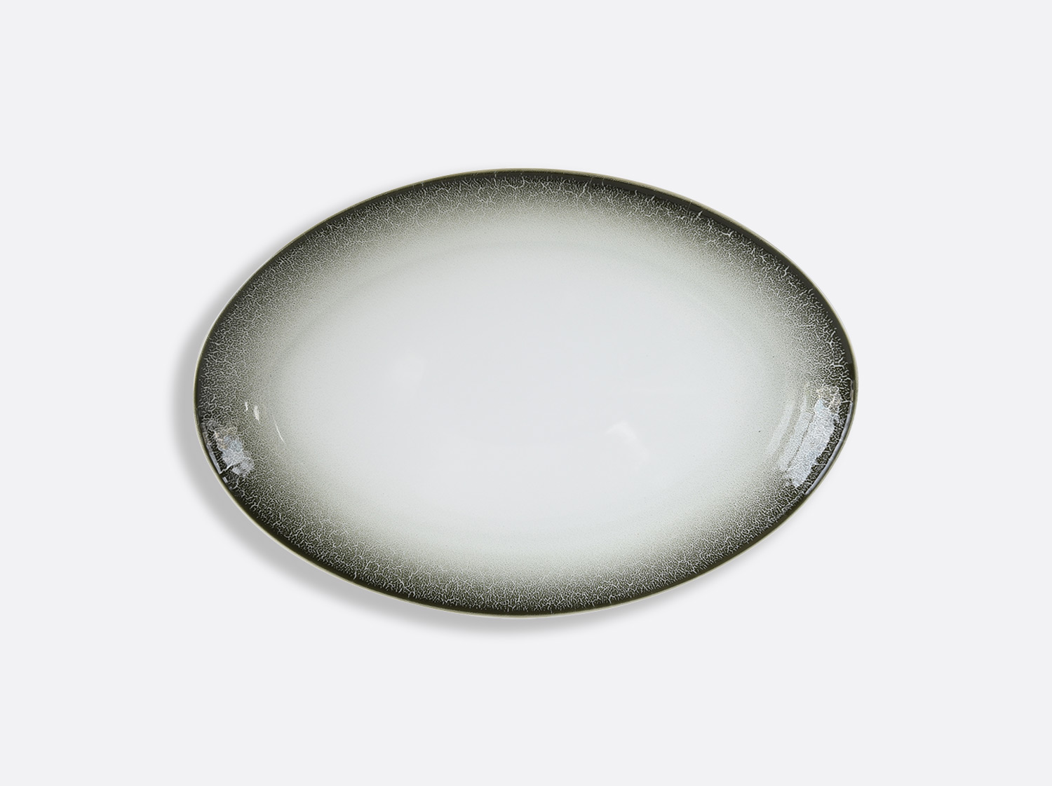 Plat ovale 33 cm en porcelaine de la collection TERRA LICHEN Bernardaud