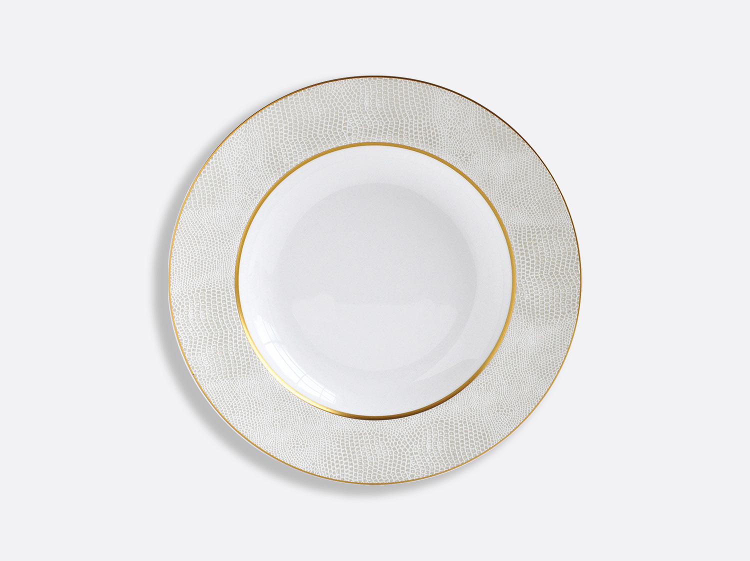 Assiette creuse à aile 22,5 cm en porcelaine de la collection Sauvage Or Blanc Bernardaud