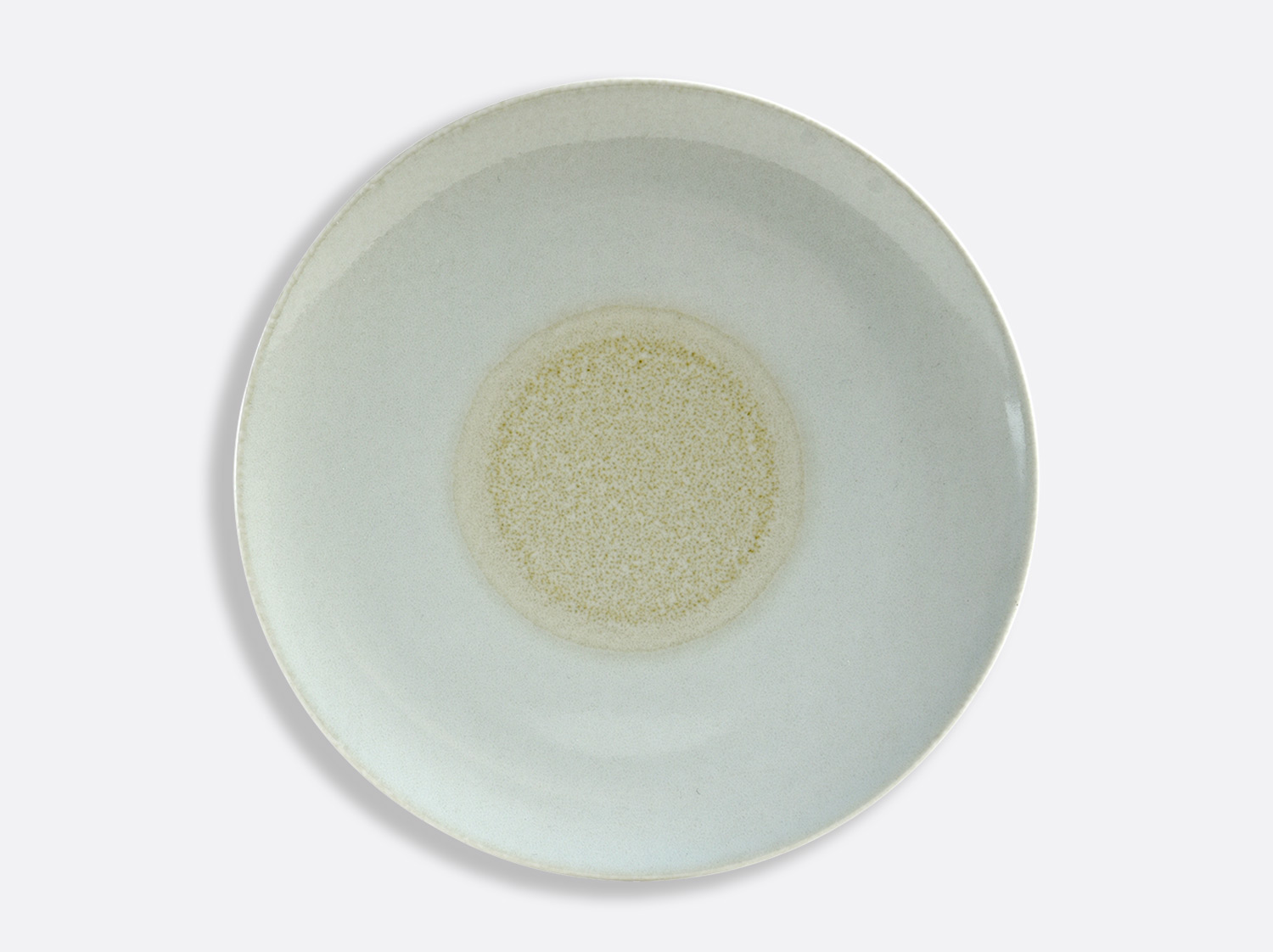 Assiette coupe 31,5 cm en porcelaine de la collection Iris Ivoire Bernardaud