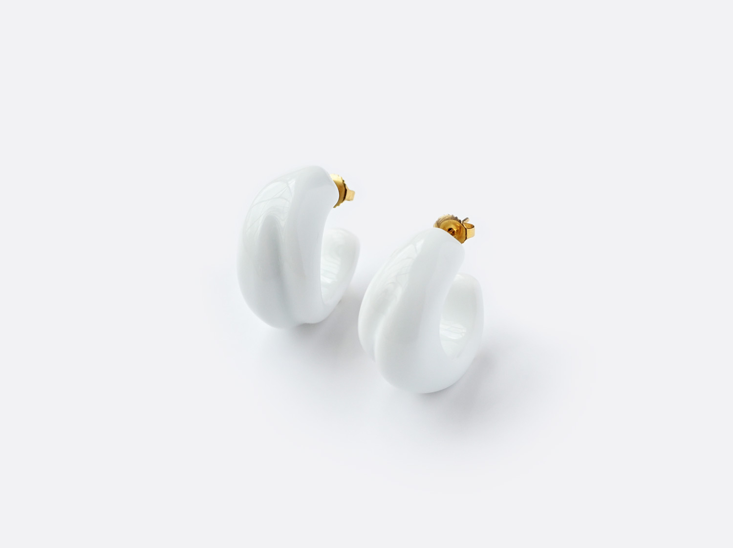 Boucles d'oreilles Eve blanc en porcelaine de la collection EVE BLANC Bernardaud