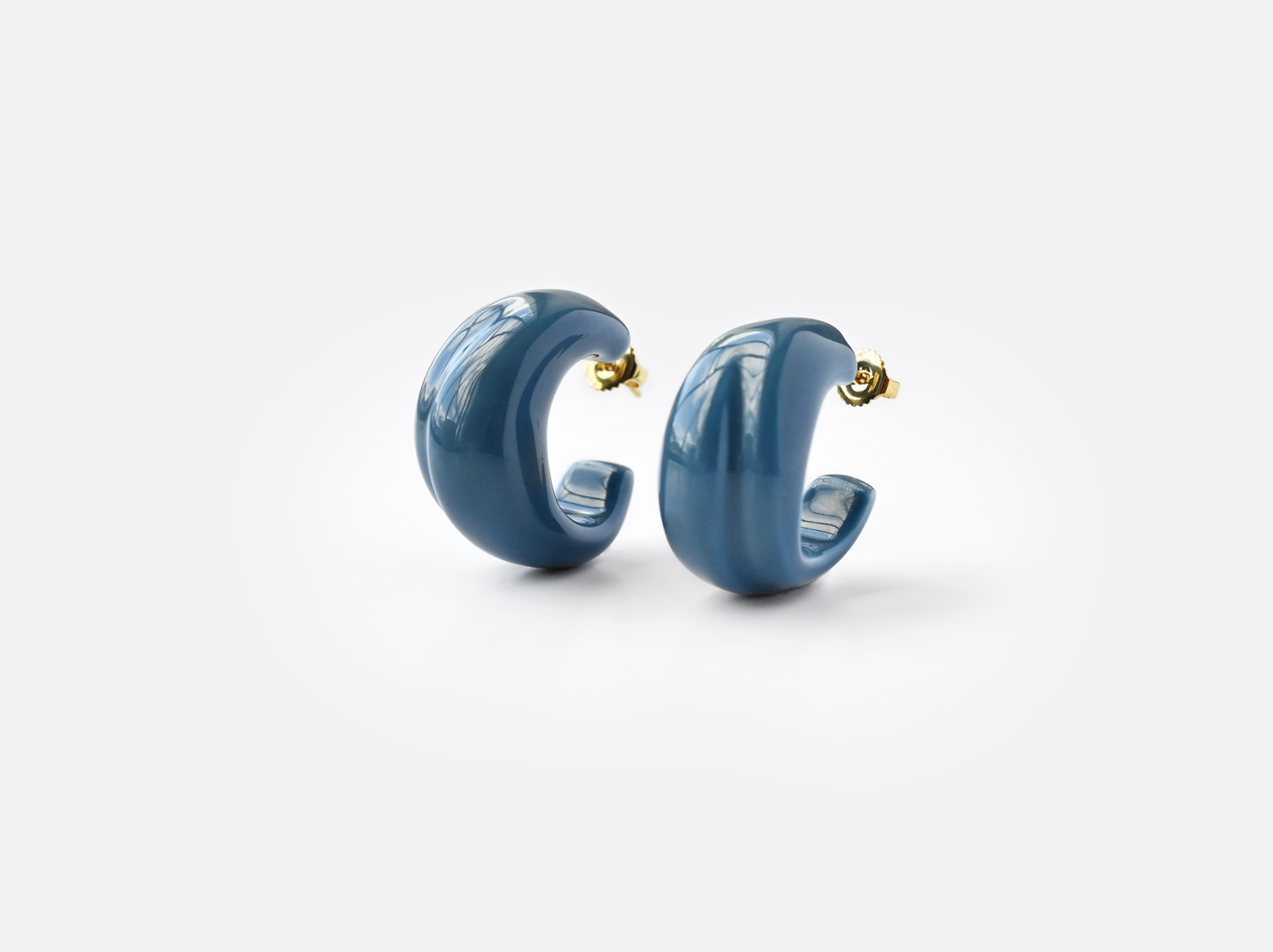 Boucles d'oreilles Eve bleu de Prusse en porcelaine de la collection EVE BLEU DE PRUSSE Bernardaud