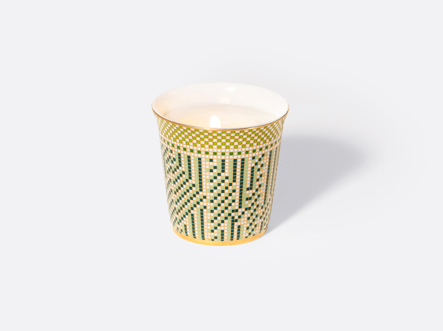 Pot 9 cm + bougie parfumée 200g en porcelaine de la collection Mosaïque Bernardaud