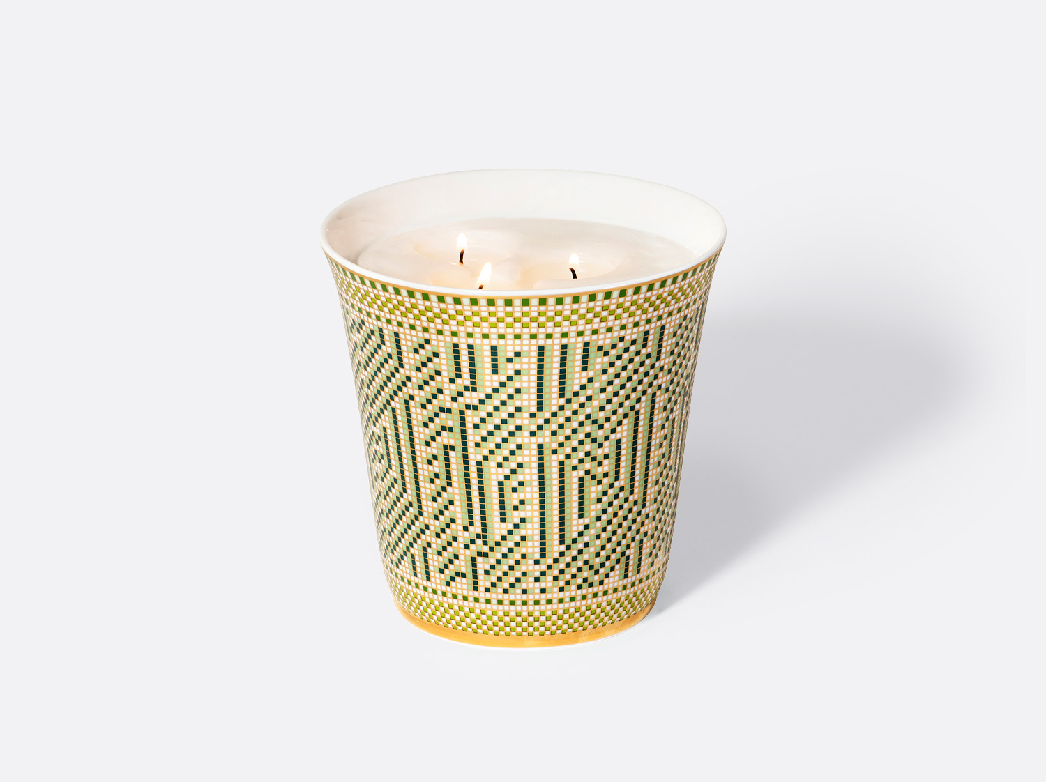Pot à bougie 15 cm + bougie parfumée « Thé Royal » 950g en porcelaine de la collection Mosaïque Bernardaud