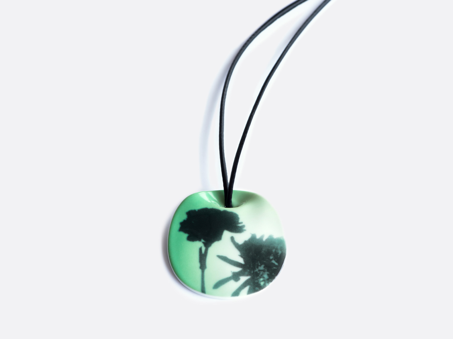 China Rayon Vert Long Pendant of the collection Rayon Vert | Bernardaud