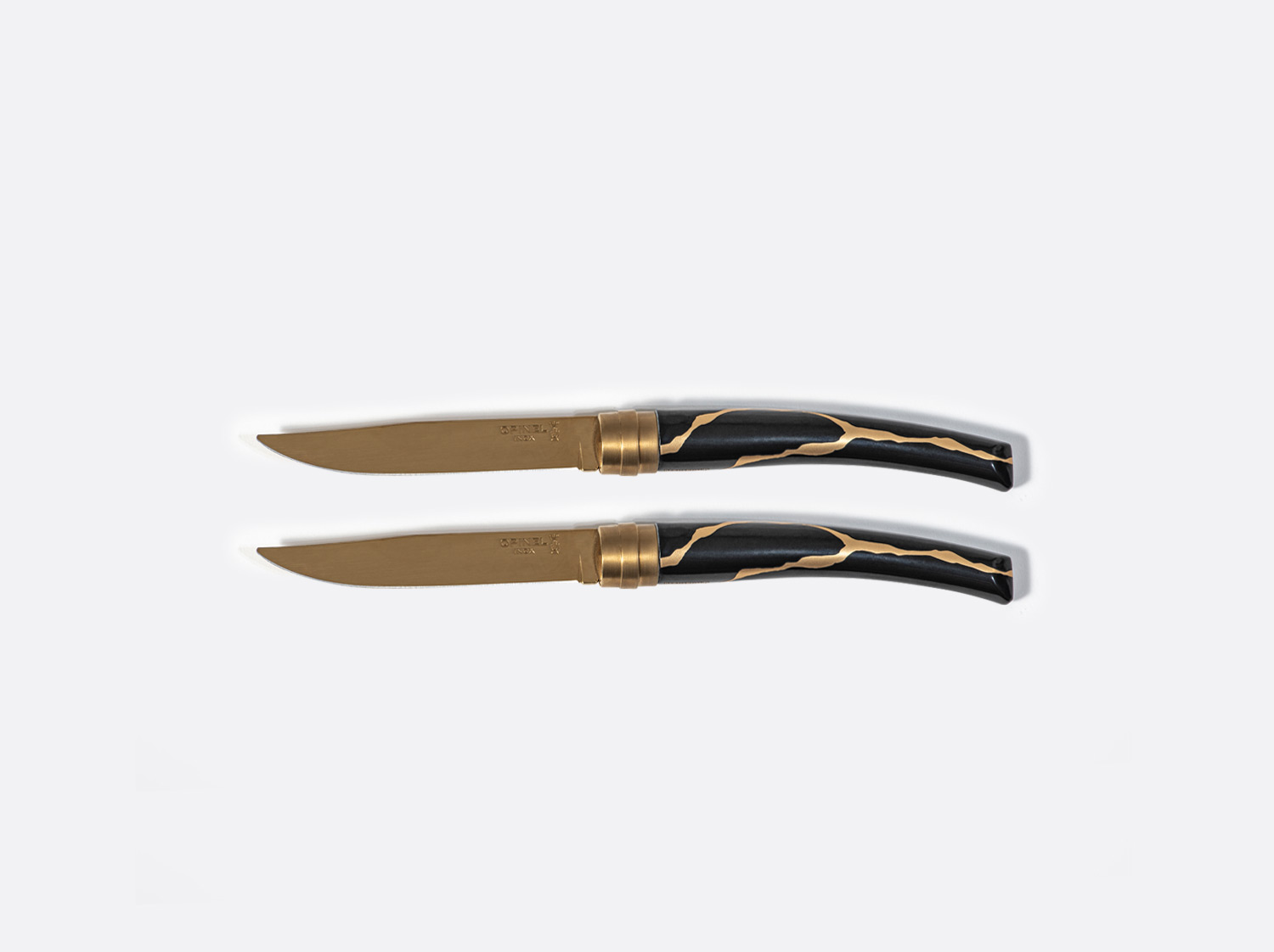 Coffret de 2 couteaux de table lame Miroir Or en porcelaine de la collection KINTSUGI Charbon Bernardaud