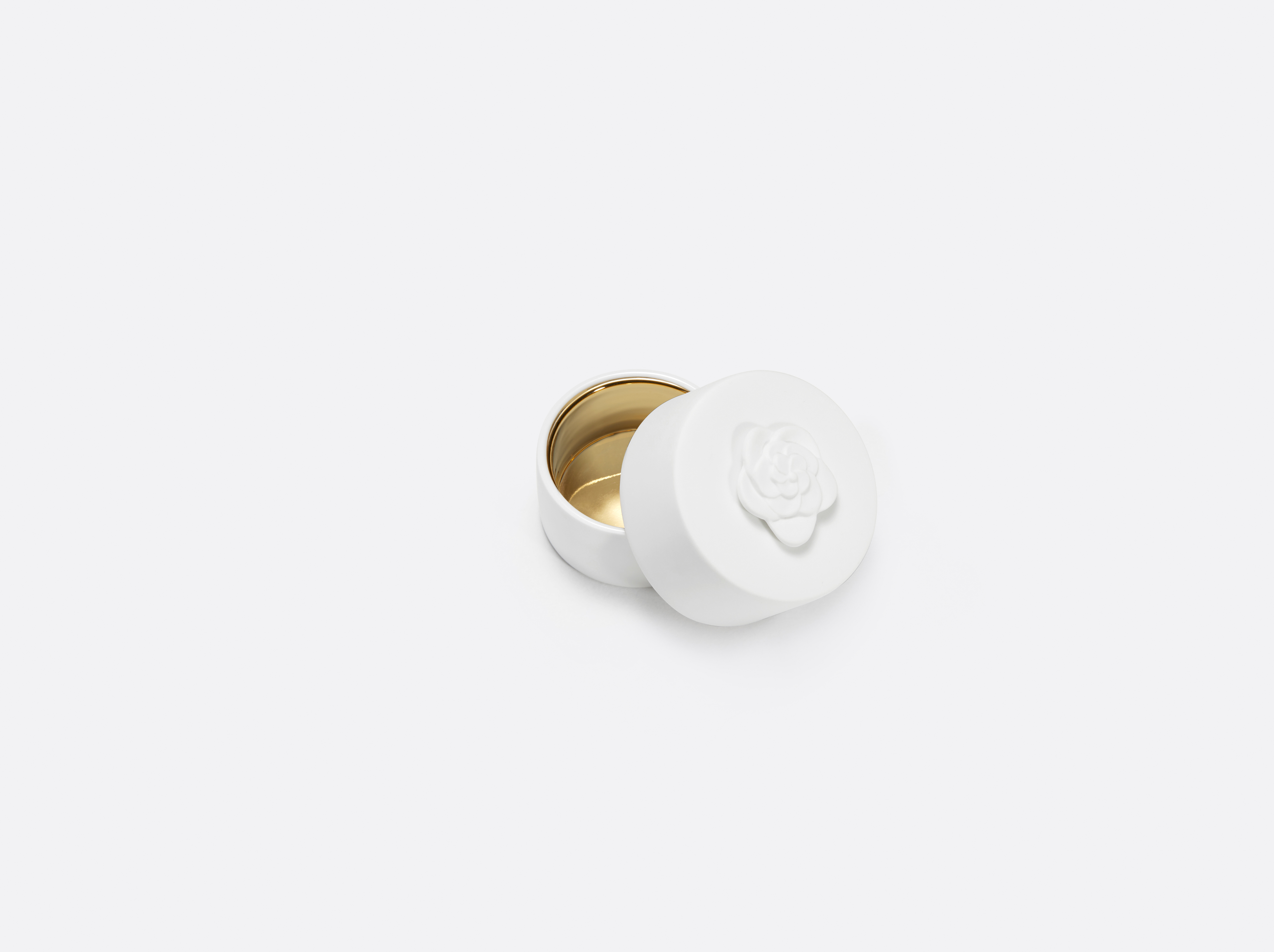 Boite ronde Petit Jardin or en porcelaine de la collection Jardin de Table Bernardaud