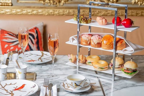 17/03/2026 à 18h | Bordeaux | "Le goûter" en porcelaine de la collection DIVERS FB00 Bernardaud